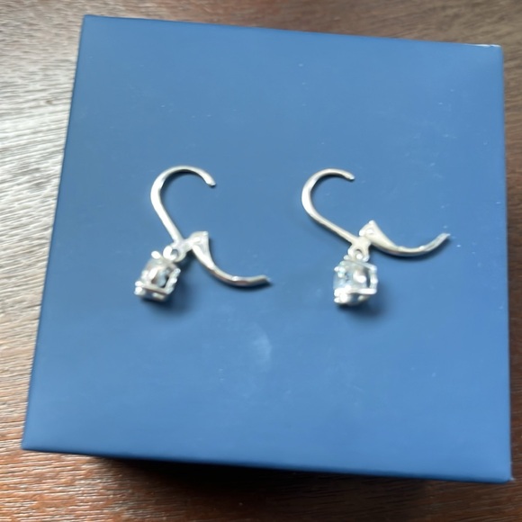 Silver drop earrings - Picture 3 of 4